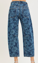 Load image into Gallery viewer, Flora Barrel Jeans