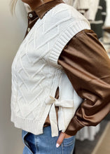 Load image into Gallery viewer, Carlson Sweater