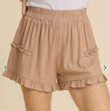Load image into Gallery viewer, The Orrie Linen Shorts
