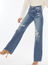 Load image into Gallery viewer, Lyda KanCan Jeans
