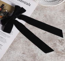 Load image into Gallery viewer, Sylvia Velvet Bow
