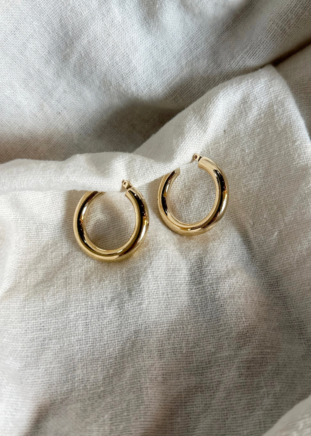 Eleni Earrings [Gold]