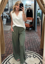 Load image into Gallery viewer, The Rowan Linen Pants [Light Olive]
