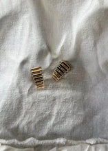 Load image into Gallery viewer, Kemper Earrings [Gold]
